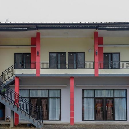 Reddoorz @ Gerbang Dieng Plateau Area Wonosobo Luaran gambar